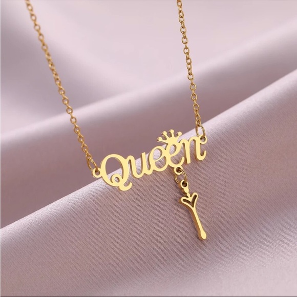 Jewelry - 18K Gold Plated Letter Queen Crown Key Pendant Necklace